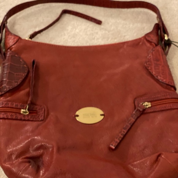 Pure Leather Dark Red Handbag - Picture 3 of 5